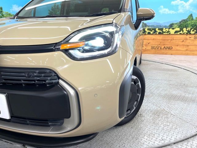 TOYOTA SIENTA HYBRID 2022