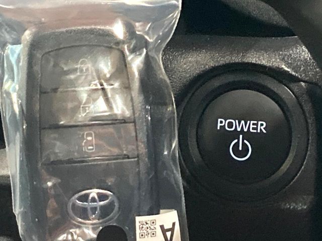 TOYOTA SIENTA HYBRID 2025