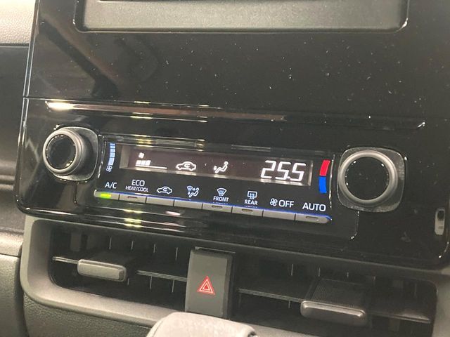 TOYOTA SIENTA HYBRID 2025