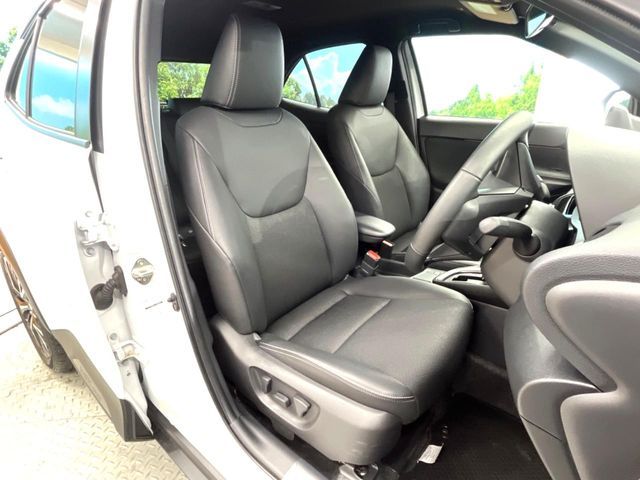 TOYOTA YARIS CROSS 2025