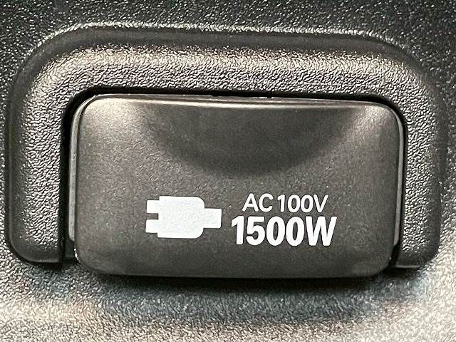 TOYOTA SIENTA HYBRID 2022