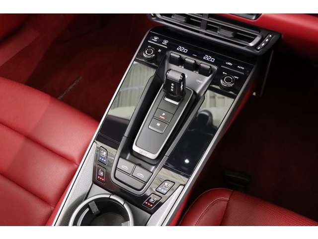 PORSCHE PORSCHE 911 2021