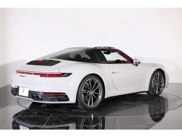 PORSCHE PORSCHE 911 2021