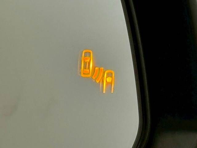 TOYOTA HARRIER HYBRID 2020