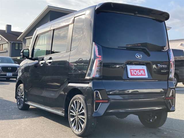 DAIHATSU TANTO CUSTOM 4WD 2022