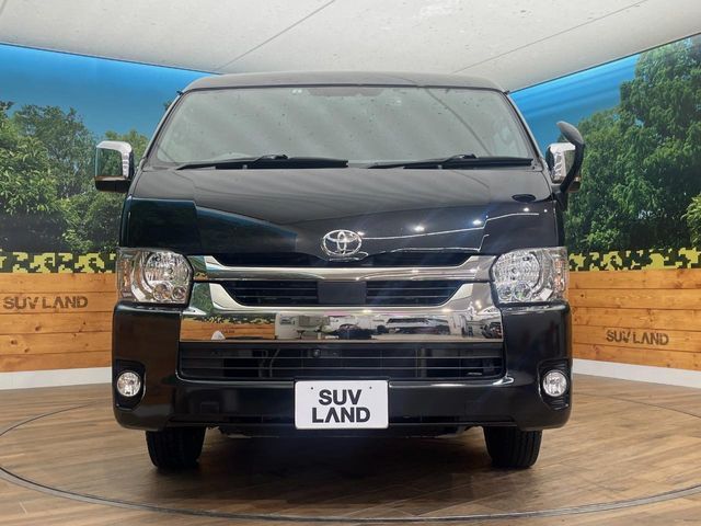 TOYOTA HIACE van 4WD 2022