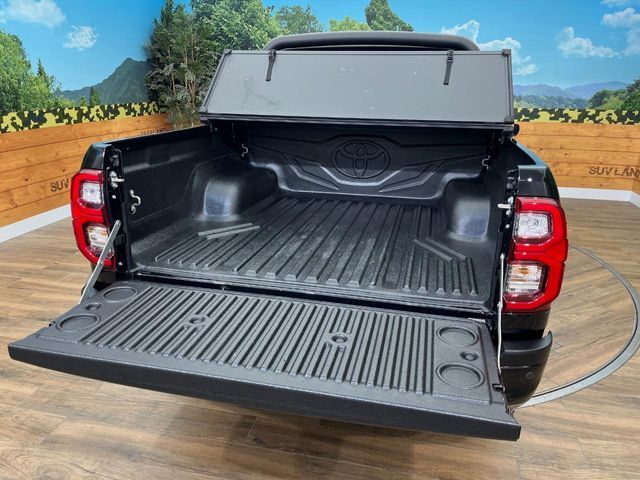 TOYOTA HILUX 4WD 2023