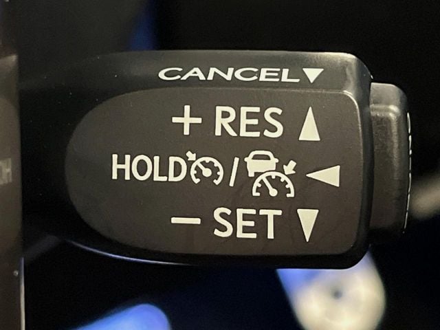 TOYOTA HILUX 4WD 2023