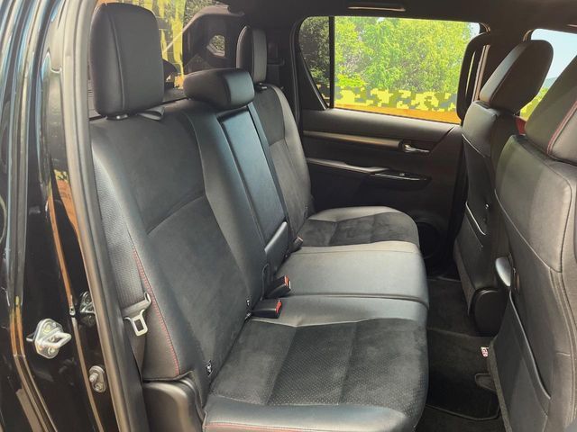 TOYOTA HILUX 4WD 2023