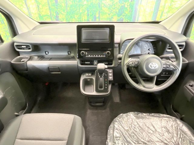 TOYOTA SIENTA HYBRID 2025