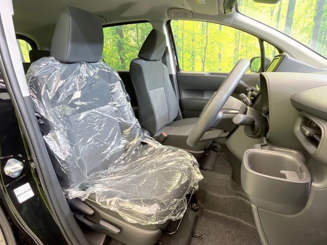 TOYOTA SIENTA HYBRID 2025