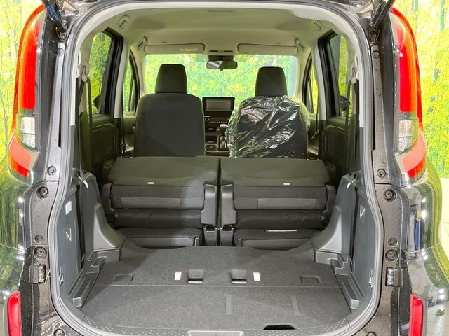 TOYOTA SIENTA HYBRID 2025