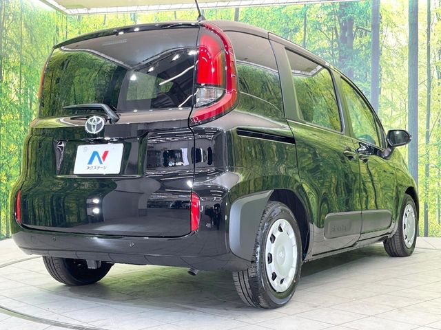 TOYOTA SIENTA HYBRID 2025