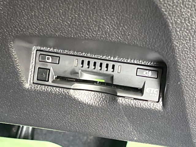 TOYOTA PRIUS 4WD 2017