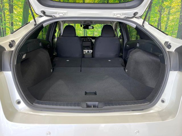 TOYOTA PRIUS 4WD 2017