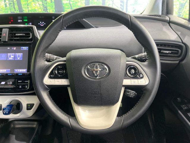 TOYOTA PRIUS 4WD 2017