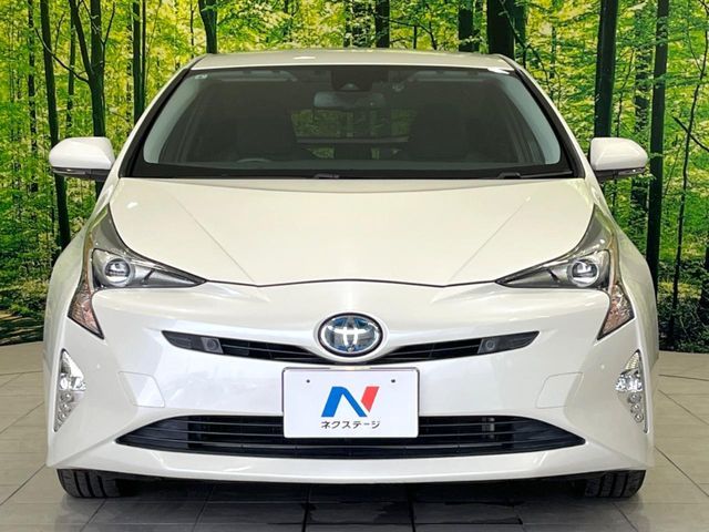 TOYOTA PRIUS 4WD 2017