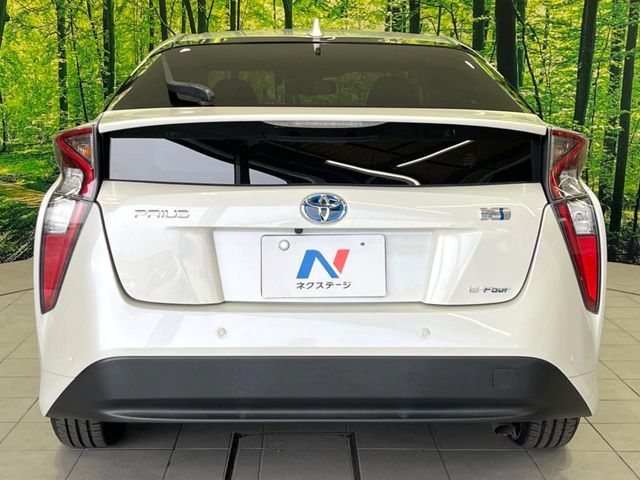 TOYOTA PRIUS 4WD 2017