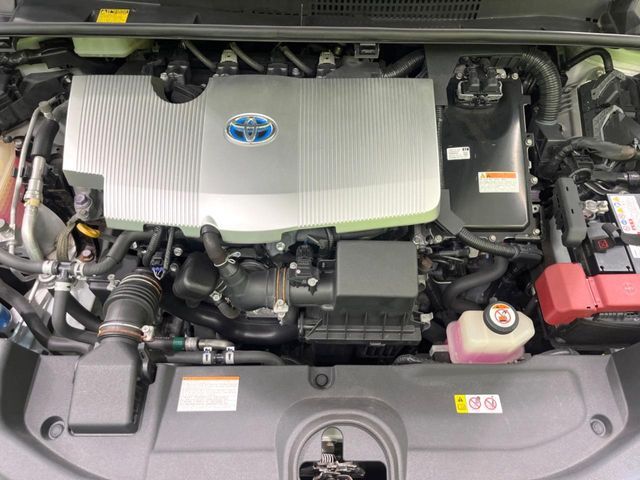 TOYOTA PRIUS 4WD 2017