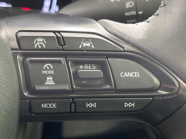 TOYOTA YARIS CROSS HYBRID 2025