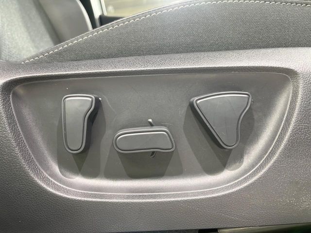 TOYOTA YARIS CROSS HYBRID 2025