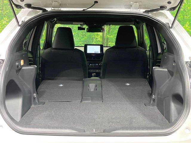 TOYOTA YARIS CROSS HYBRID 2025