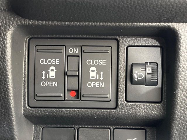 HONDA STEPWAGON e:HEV SPADA 2023