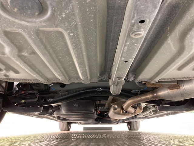 TOYOTA VOXY HYBRID 2022