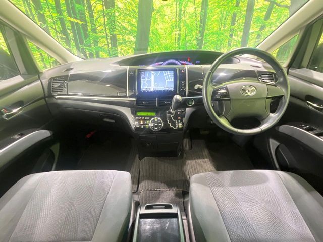 TOYOTA ESTIMA  4WD 2013