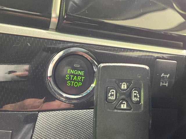 TOYOTA ESTIMA  4WD 2013