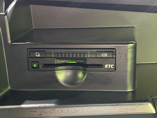 TOYOTA ESTIMA  4WD 2013