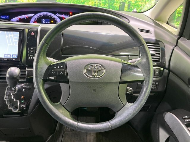 TOYOTA ESTIMA  4WD 2013