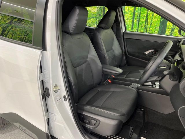 TOYOTA YARIS CROSS HYBRID 2025