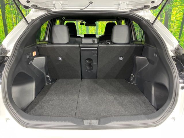 TOYOTA YARIS CROSS HYBRID 2025