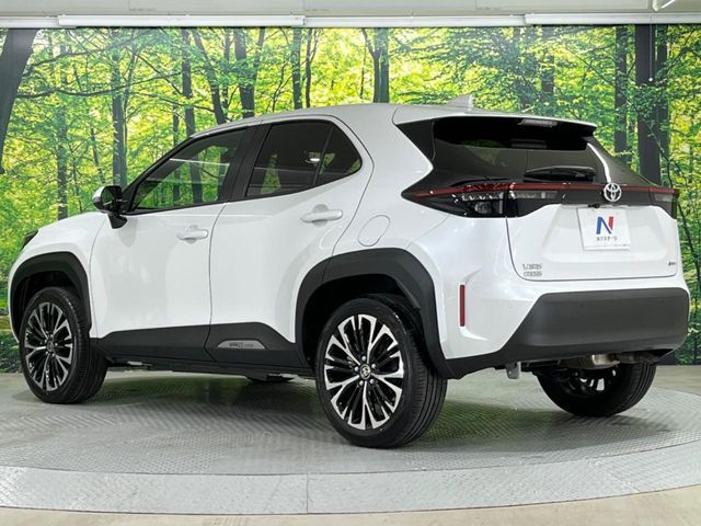 TOYOTA YARIS CROSS HYBRID 2025