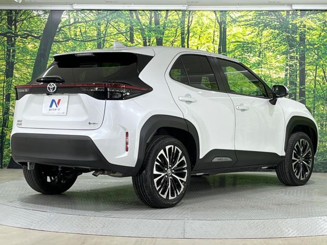 TOYOTA YARIS CROSS HYBRID 2025