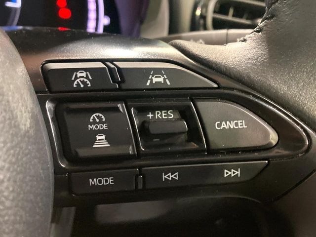 TOYOTA YARIS CROSS HYBRID 2025