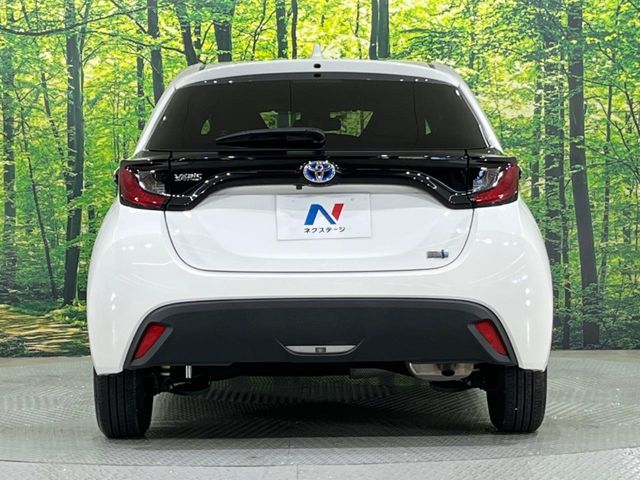 TOYOTA YARIS HYBRID 2022