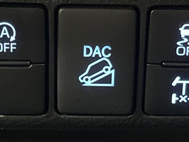 TOYOTA HILUX 4WD 2024