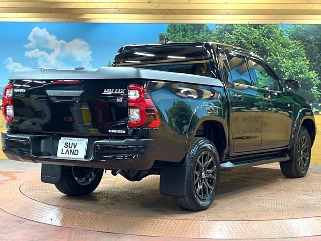 TOYOTA HILUX 4WD 2024