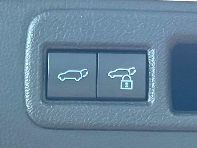 TOYOTA HARRIER 2WD 2020