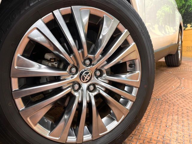 TOYOTA HARRIER 2WD 2020