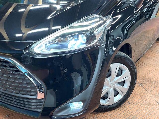 TOYOTA SIENTA 2020