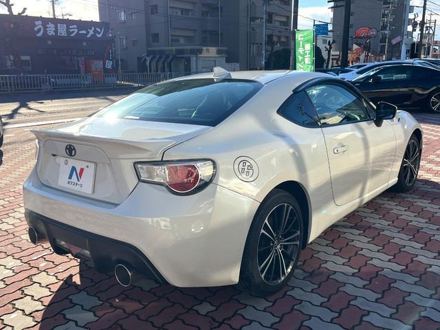 TOYOTA 86 2015