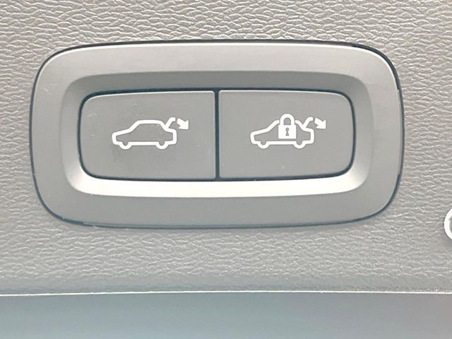 VOLVO VOLVO XC40 2021