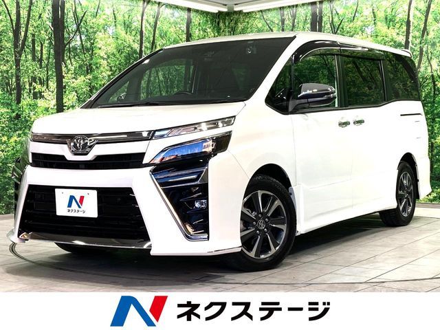 TOYOTA VOXY 2021