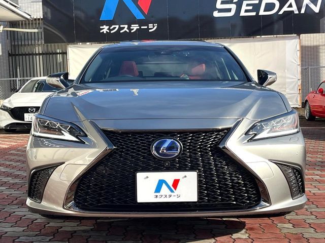 TOYOTA LEXUS ES300h 2021