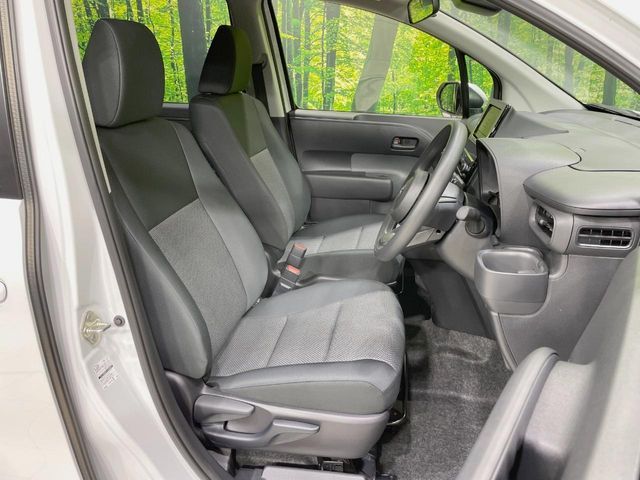 TOYOTA SIENTA HYBRID 2025