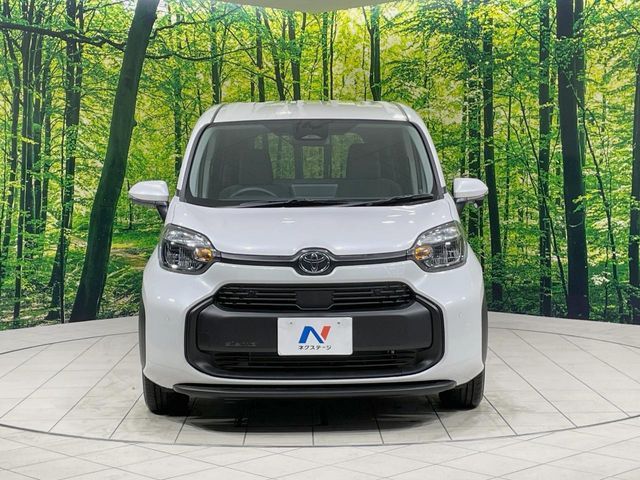 TOYOTA SIENTA HYBRID 2025