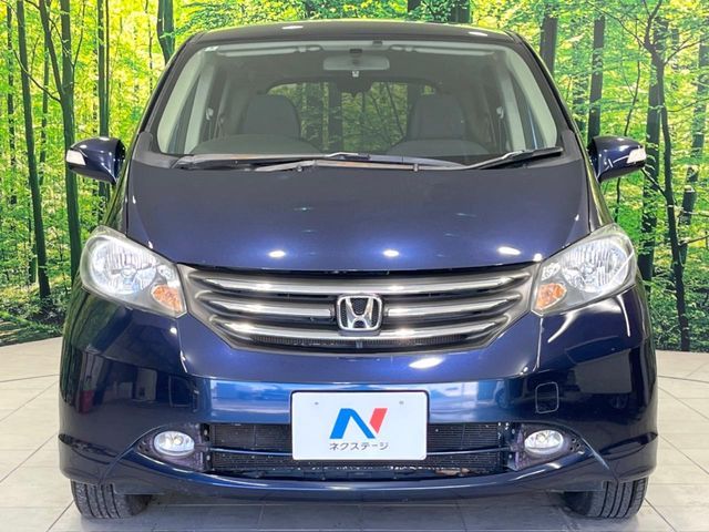 HONDA FREED 2010